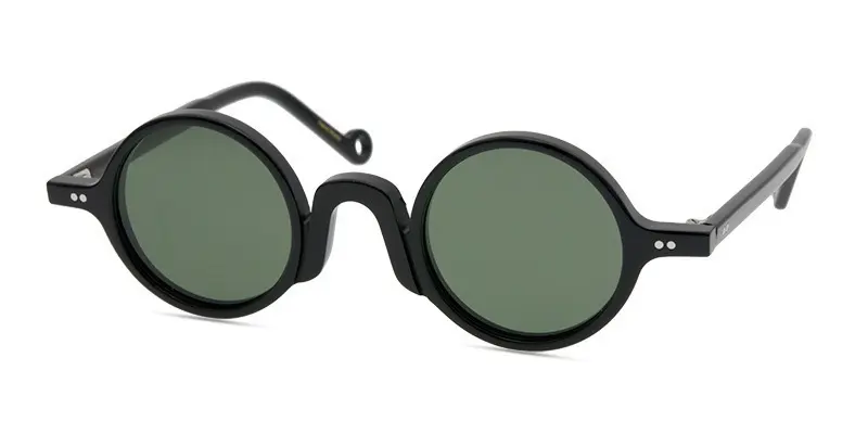 Tortoise, Green.. Plastic Small Round Sunglasses.  