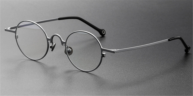 Round Titanium Alloy Womens Eyeglasses Frames | You Deserve to Have