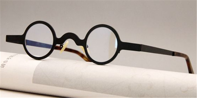 Best Super Small Round Lenses for Men and Women
