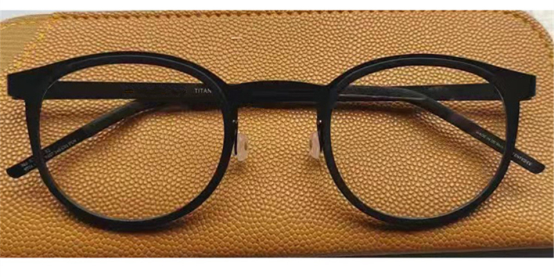 Small Round Browline Titanium Glasses for a Narrow Forehead -Black