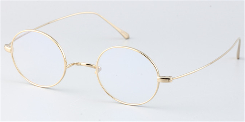 Oval Pure Titanium Saddle Bridge Eyeglasses