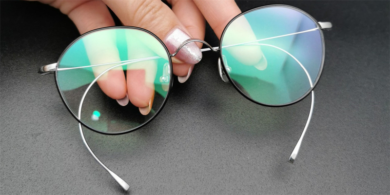 Titanium Cable Temples Glasses