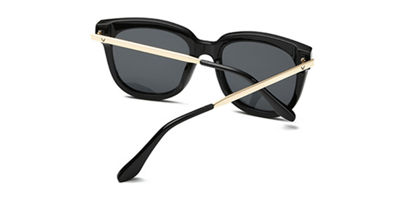 Oversized polarized wayfarer sunglasses, gray lens